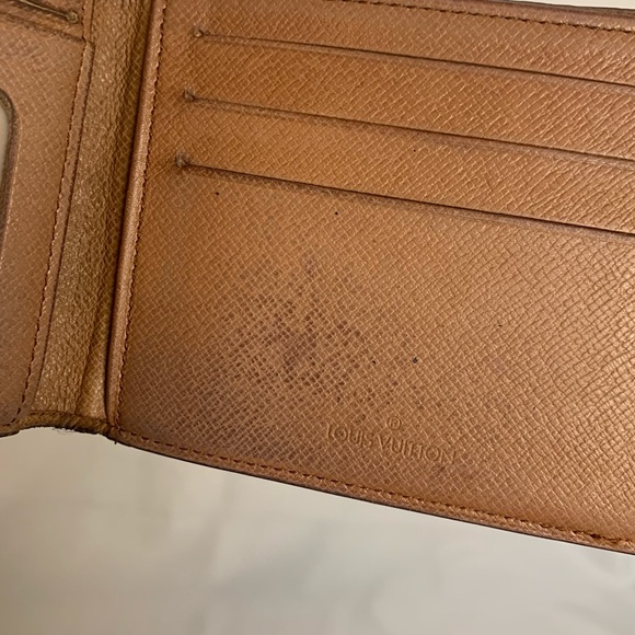 S O L D Louis Vuitton Bifold Monogram Wallet - Picture 14 of 17